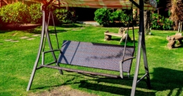 Hollywoodschaukel aus Rattan