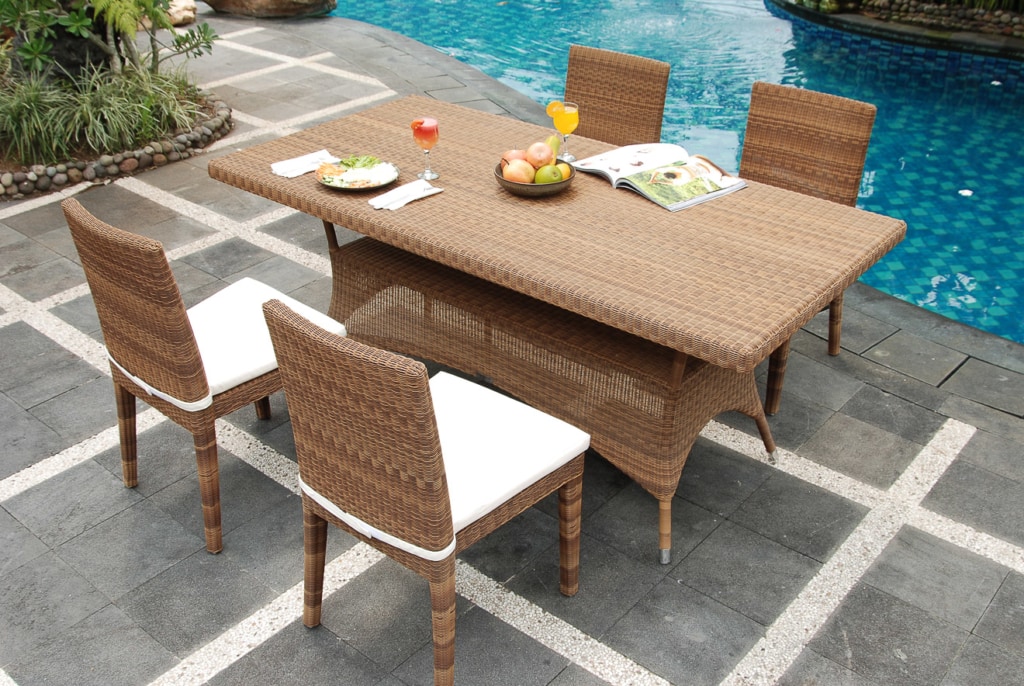 Sitzgruppe aus Polyrattan